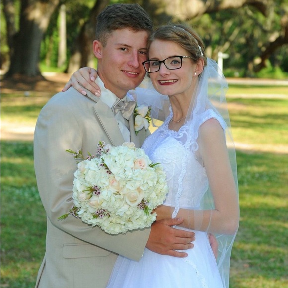 Welcome to our small business! Meet your Posher! - Picture 6 of 8